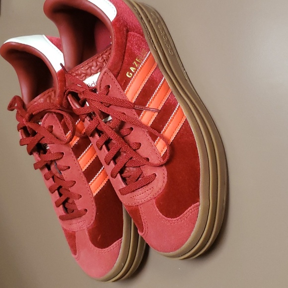 Adidas Gazelle 7 red and orange suede, velvet platform sneakers for women NWOT - Picture 3 of 7